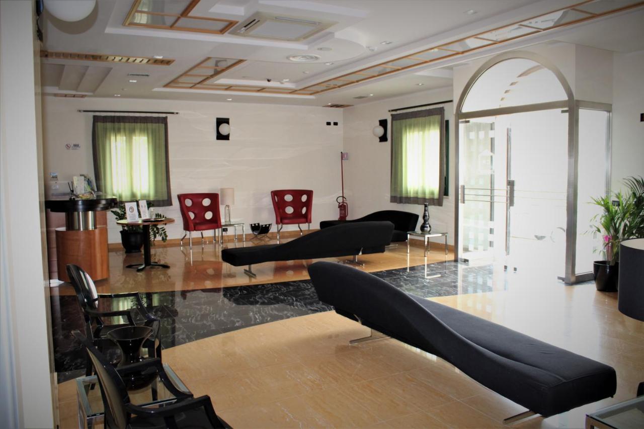 Cerri Hotel Trapani Exteriör bild