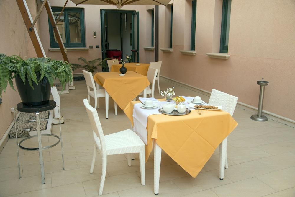 Cerri Hotel Trapani Exteriör bild