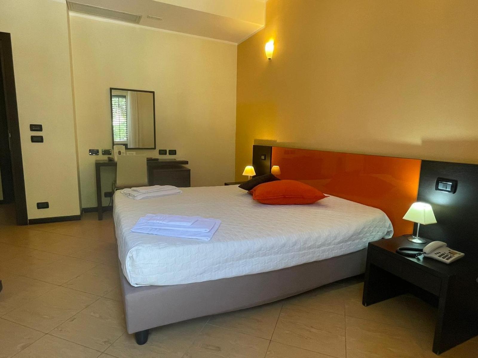 Cerri Hotel Trapani Exteriör bild