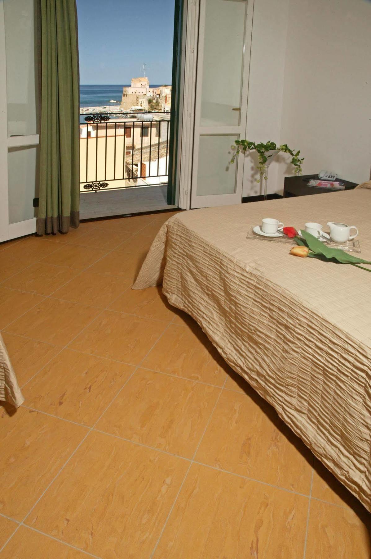 Cerri Hotel Trapani Exteriör bild