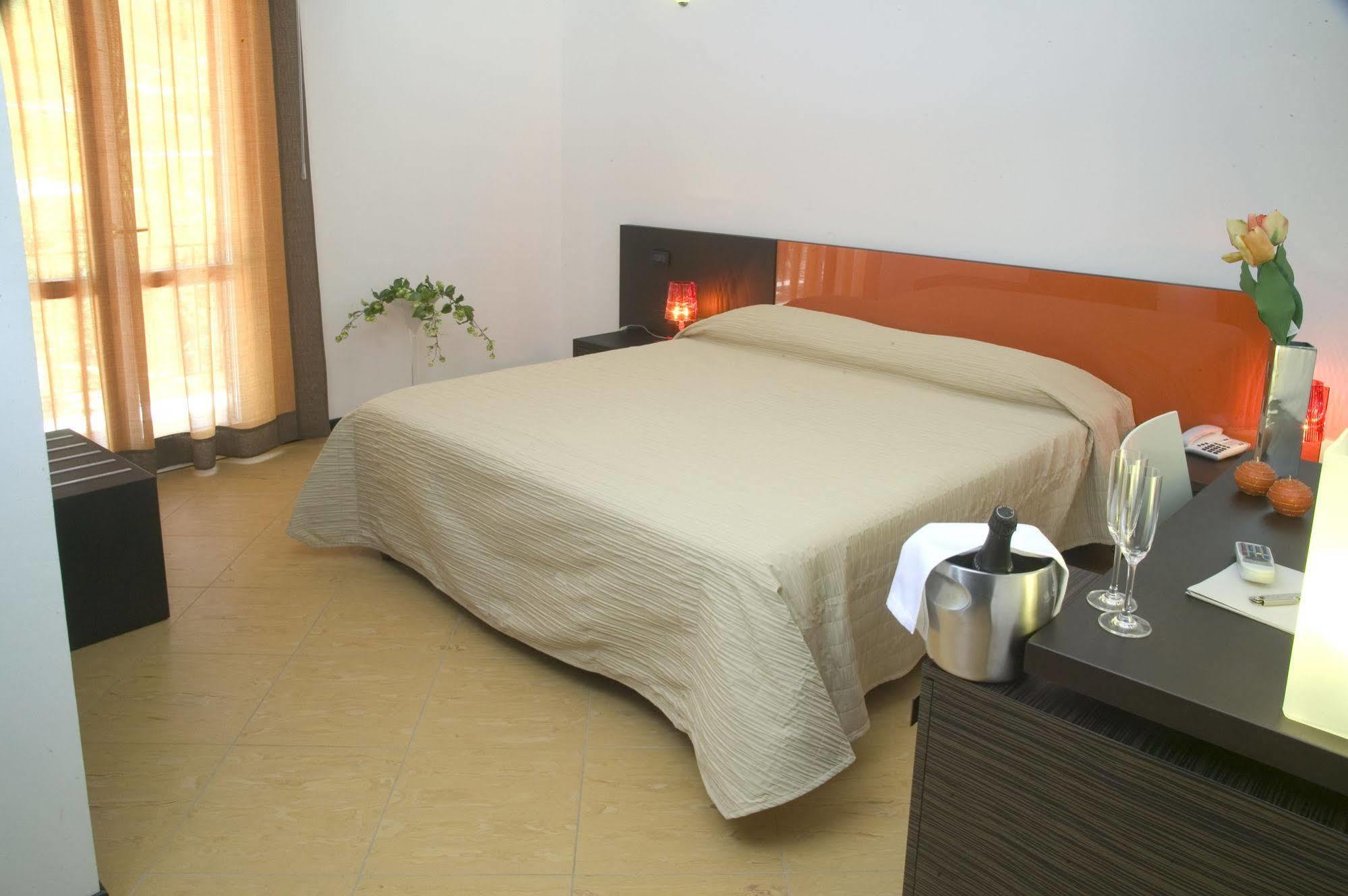 Cerri Hotel Trapani Exteriör bild